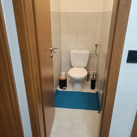 Cervena Cesta דירה Kunovice