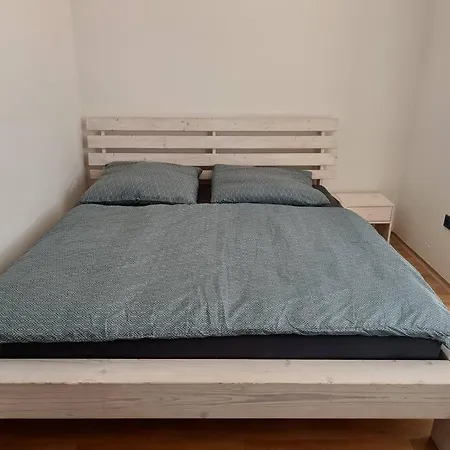 Apartment Cervena Cesta Kunovice