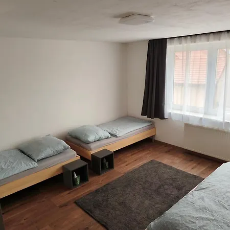 Cervena Cesta Apartment *