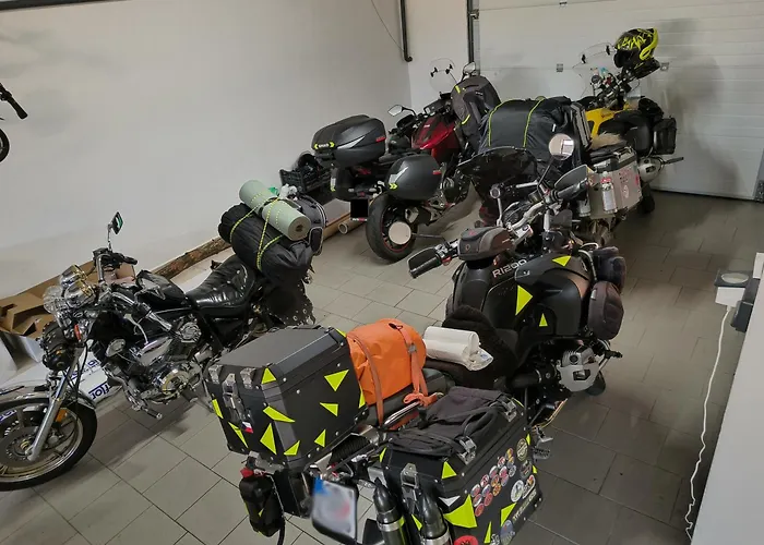 Cervena Cesta Lägenhet Kunovice